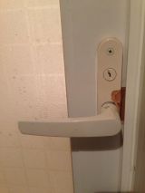 「風呂場のドアの取っ手の修理」についての画像