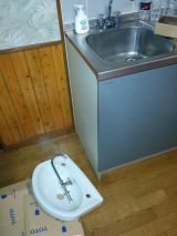 「キッチンの横に手洗器を設置」についての画像