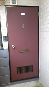 「玄関ドア修理か交換」についての画像