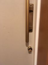 「玄関の鍵交換（鍵が開けづらく回らない）」についての画像