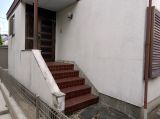 「玄関前（1～2m）屋外の玄関前の階段に手すりを設置したい」についての画像