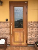 「玄関ドアの表面シートの剥がれ補修」についての画像