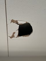 「天井の穴の補修（バスケットボールくらいの穴）」についての画像