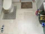 「洗面所の床クロス貼り替えの依頼」についての画像