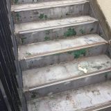 「外階段のサビ取り補強と塗装」についての画像