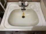 「洗面台蛇口のパッキンが壊れて水が止まらない」についての画像
