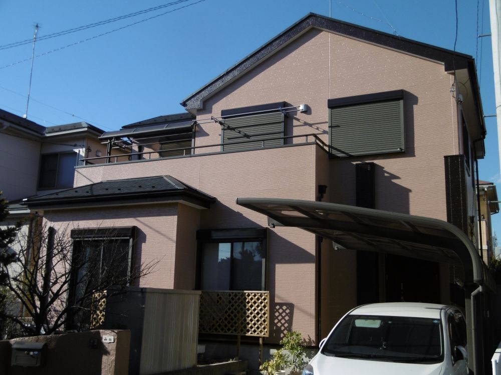 外壁塗装 屋根重ね葺き ピンクベージュ色で優しく温かい印象に 埼玉県 久喜市 リフォームのことなら家仲間コム